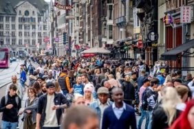 hollandanin-baskenti-amsterdam-turizm-kirliligi-ile-mucadele-ediyor-wIGUdDa4.jpg