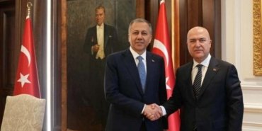 icisleri-bakanligi-gorusmesi-murat-bakan-ve-ali-yerlikaya-bulustu-2zu2KC4K.jpg