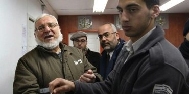 israil-askerleri-filistinli-yetkiliyi-yeniden-gozaltina-aldi-ihjrMcnk.jpg