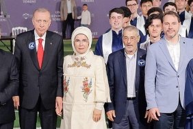 istanbul-nun-okullarinda-gerceklesen-mezuniyet-toreni-1yGGbQi7.jpg