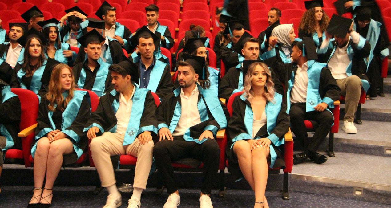kirkpinar-spor-bilimleri-fakultesinde-baspehlivanlara-diploma-heyecani-zc7REhtk.jpg