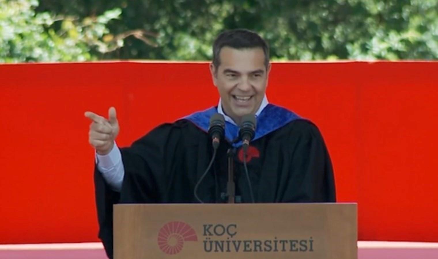 koc-universitesi-2024-mezuniyet-toreni-ve-alexis-cipras-aciklamalari-Q66uF6N1.jpg