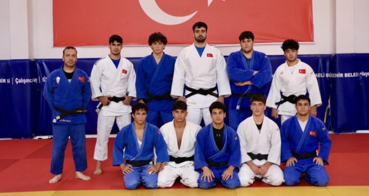kocaelide-avrupa-kupasi-hazirliklari-devam-ediyor-6ZLSY9A1.jpg