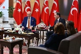 mhp-ve-chp-heyetlerinin-gorusmesi-hkEDuzLy.jpg