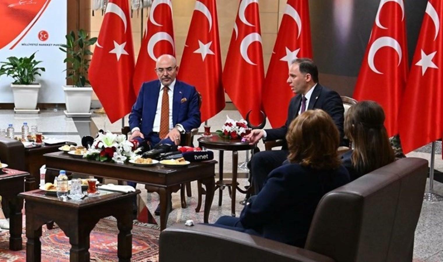 mhp-ve-chp-heyetlerinin-gorusmesi-hkEDuzLy.jpg