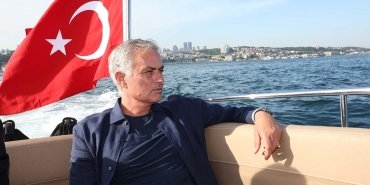 mourinho-ile-yeni-donem-fenerbahce-transfer-hedefleri-VC2VJXFc.jpg