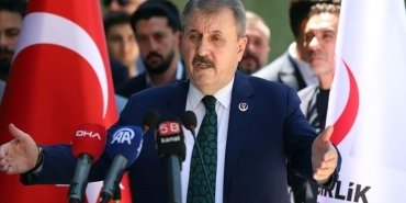 mustafa-destici-turkluk-ve-islam-uzerinden-tartismalar-f2C6JeOX.jpg