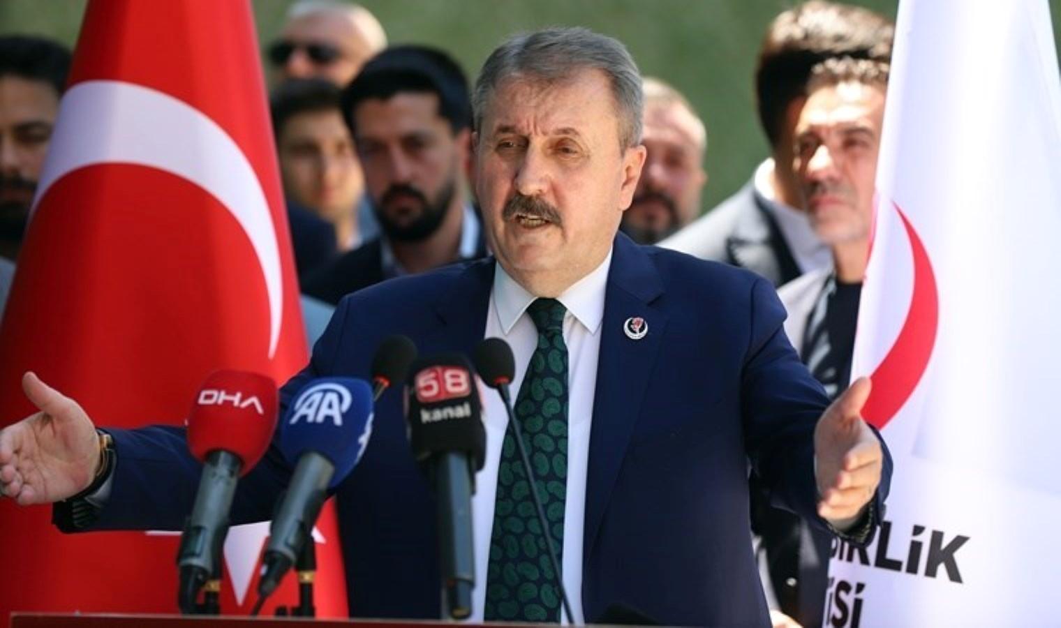 mustafa-destici-turkluk-ve-islam-uzerinden-tartismalar-f2C6JeOX.jpg