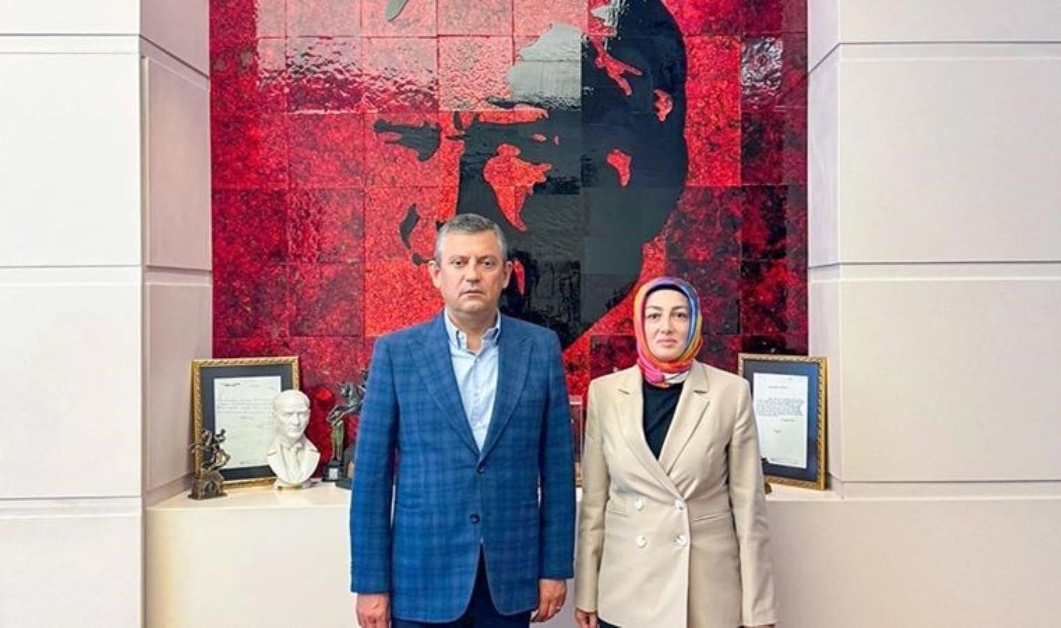 ozgur-ozel-secimlerde-aday-olacak-misiniz-7D5hIyyp.jpg