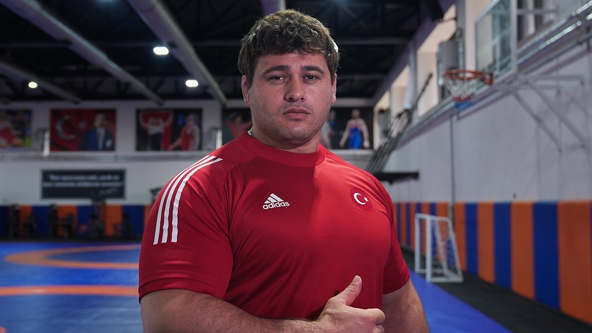 Olimpiyat Madalyalı Güreşçiler