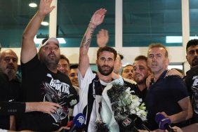 portekizli-yildiz-rafa-silva-istanbula-geldi-5zHkbeDj.jpg