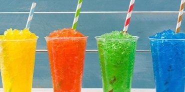 slushie-iceceklerin-cocuklar-uzerindeki-etkileri-7TiKNQvb.jpg