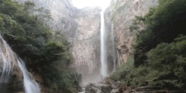 sosyal-medyada-viral-olan-yuntai-selalesi-videosu-fAun92qp.jpg