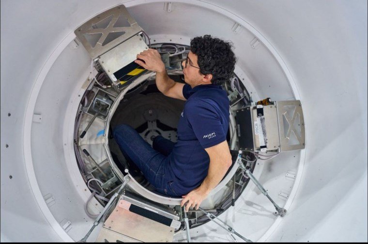 Astronot Atasever'in Görevi ve Deneyleri