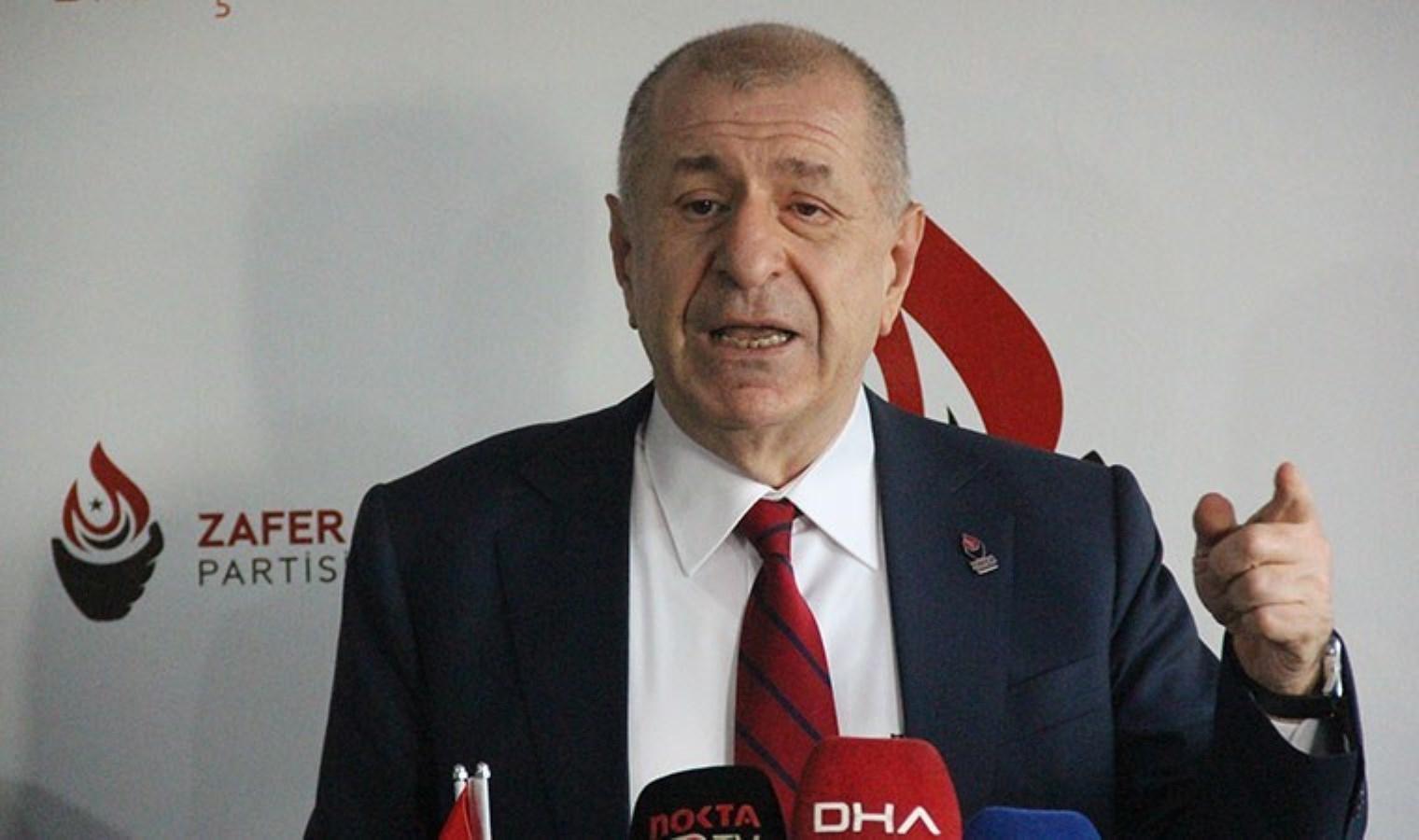 zafer-partisi-genel-baskani-umit-ozdag-kocaeli-il-teskilatinda-rozet-takti-pd2kL3FE.jpg