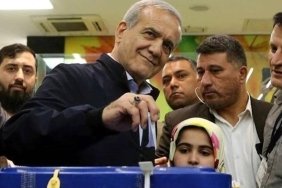 28-hazirandaki-secimlerde-reformist-aday-mesud-pezeskiyan-one-cikti-WBkeDMsi.jpg