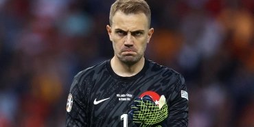 a-milli-futbol-takiminin-kalecisi-mert-gunoktan-duygusal-veda-mesaji-Ypy4bMB9.jpg
