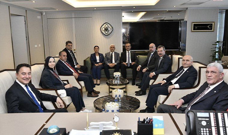 Ali Babacan'dan Müsavat Dervişoğlu'na Kutlama Ziyareti
