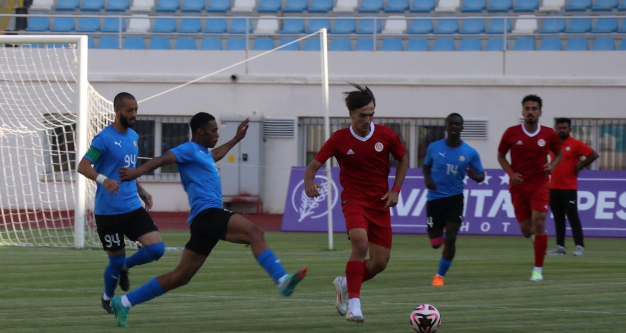 antalyaspor-burdurda-al-khor-ile-hazirlik-maci-oynadi-RUiZObLI.jpg