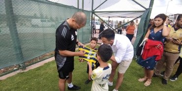 antalyasporun-fenerbahce-taraftarlariyla-ilgili-aciklamasi-Brt9zAyl.jpg