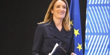 avrupa-parlamentosu-baskanligi-secimi-robert-metsola-yeniden-secildi-wlGeaXT7.jpg