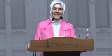 bakanlardan-mezunlara-tavsiyeler-ve-yurt-disi-cikis-harclari-aciklamasi-yrkEnVJp.jpg