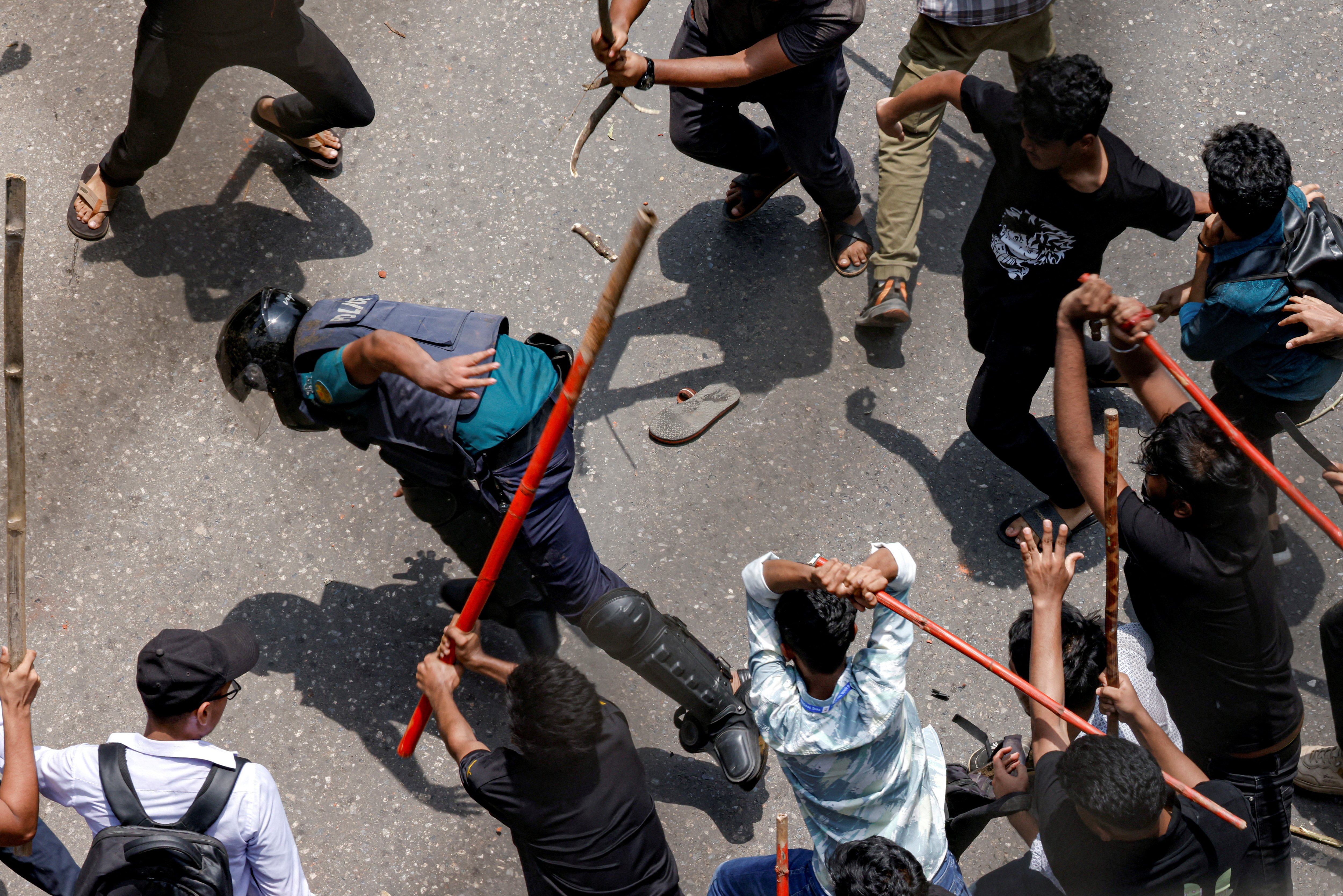 Bangladeş'te Hükümet İşlerine Yönelik Protestolar