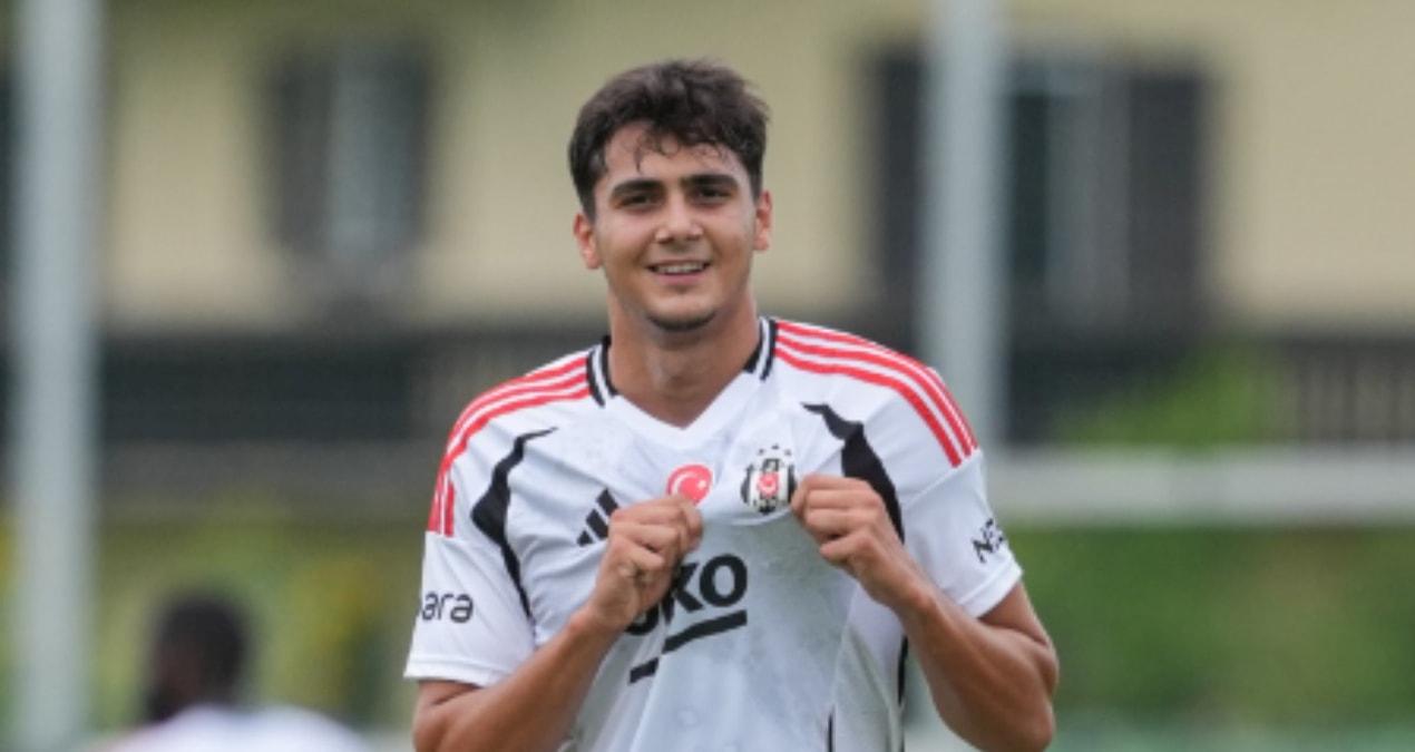 besiktasin-genc-yildizlari-mustafa-erhan-hekimoglu-ve-yakup-arda-kilic-ZQVwiZ9e.jpg