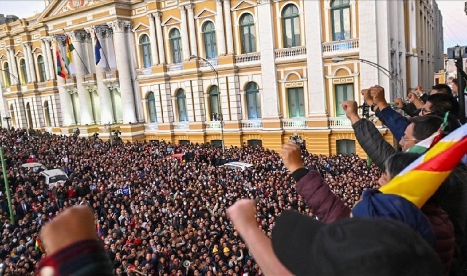 bolivyada-askeri-darbe-girisimi-ve-tepkiler-wAxUnBgH.jpg