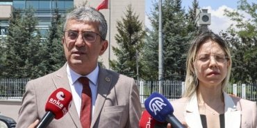 chp-grup-baskanvekili-gokhan-gunaydin-aym-onunde-aciklamalarda-bulundu-I9BCnEga.jpg