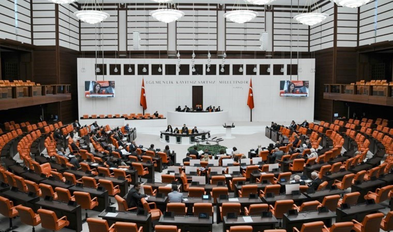 chpli-basarirdan-emekli-maaslarina-ve-sokak-hayvanlarina-otanazi-uygulamasina-tepki-6htxHFkm.jpg