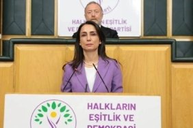 dem-partinin-hakkari-belediyesine-kayyim-atanmasina-karsi-yuruyus-eXjbWCKU.jpg