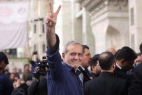 epa-mesud-pezeskiyan-irandaki-cumhurbaskanligi-secimlerinin-surpriz-galibi-oldu-WlKFdiIB.jpg