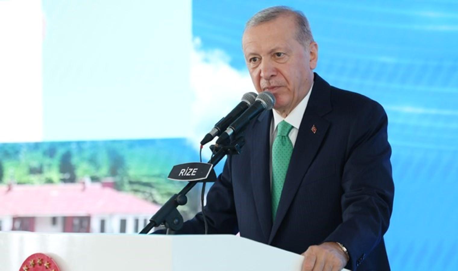 erdogan-rizede-sgk-borclari-ve-yerel-belediyelere-elestirilerde-bulundu-SA1w87U3.jpg