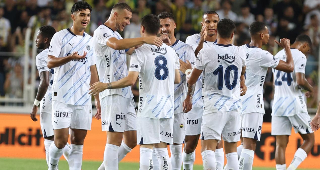 fenerbahce-hull-cityyi-5-1-maglup-etti-OWZzTfwA.jpg