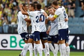 fenerbahce-son-hazirlik-macinda-strasbourgu-4-0-maglup-etti-ncjvgRaI.jpg