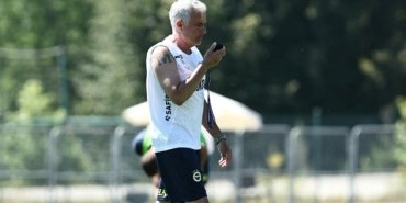fenerbahce-teknik-direktoru-jose-mourinhonun-kamp-degerlendirmesi-Utfr5GAY.jpg