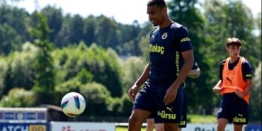 fenerbahcenin-tecrubeli-savunma-oyuncusu-djikunun-hedefi-sampiyonlar-ligi-gruplari-eK8e842U.jpg
