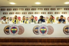 fenerbahcenin-yeni-transferleri-ve-imza-toreni-RAi1QlCQ.jpg
