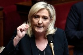 fransada-asiri-sagin-yukselisi-marine-le-pen-ve-ulusal-birlik-partisi-QauJBQuL.jpg