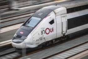 fransada-yanginlar-tren-seferlerini-durdurdu-SV6QQ9Hl.jpg