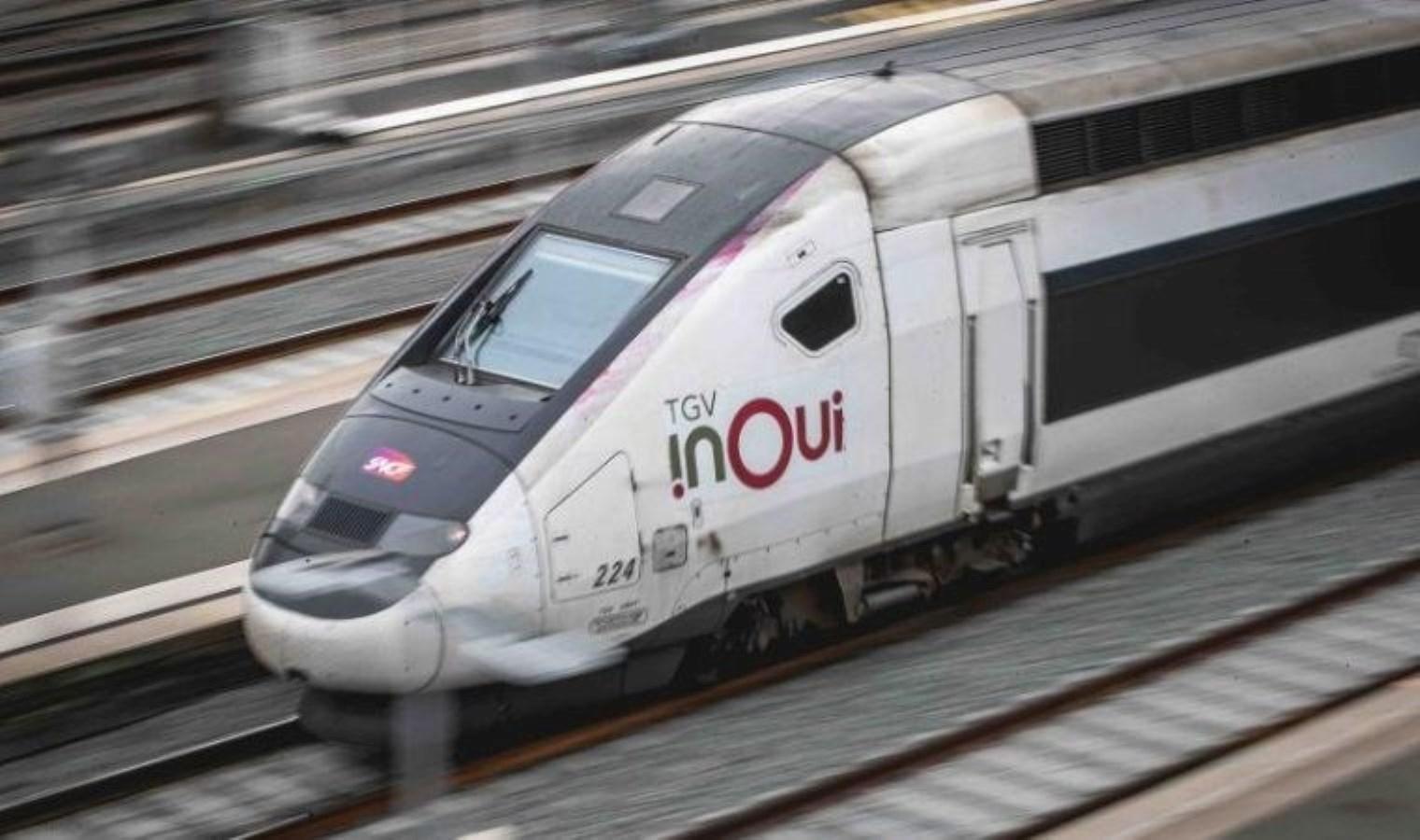 fransada-yanginlar-tren-seferlerini-durdurdu-SV6QQ9Hl.jpg