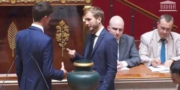 fransada-yeni-halk-cephesi-iktidara-geldi-VJILwnTm.jpg