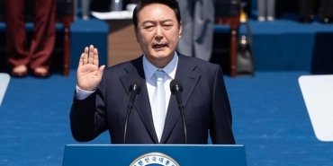 guney-korede-halk-devlet-baskani-yoon-suk-yeolu-gorevden-alma-imza-kampanyasi-baslatti-ehFMJj1V.jpg