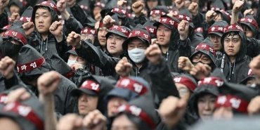 guney-korenin-teknoloji-devi-samsungda-isciler-greve-cikti-tfK9mNIZ.jpg