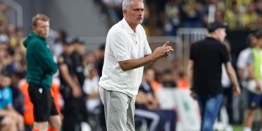 jose-mourinho-lugano-macinin-ardindan-aciklamalarda-bulundu-QD6fmi38.jpg