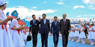 kazakistan-ve-cin-liderlerinin-bulusmasi-998rcls6.jpg