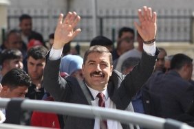 kula-belediye-baskani-hikmet-donmezin-darp-olayi-ve-tutuksuz-yargilanma-sureci-DSDMexgi.jpg