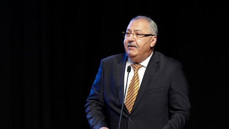 Metin Kıratlı Kimdir?