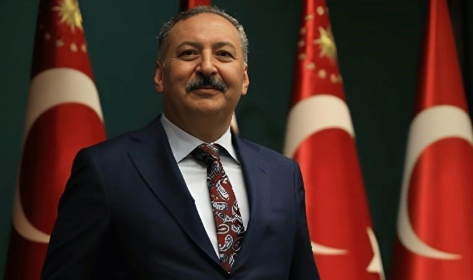 metin-kiratli-anayasa-mahkemesi-uyesi-oldu-KRr2K2Hq.jpg